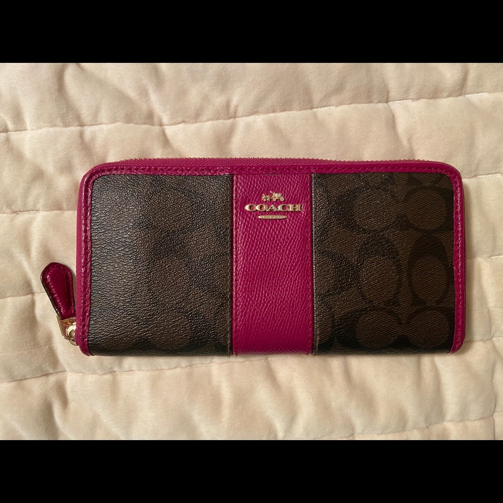 Coach wallet